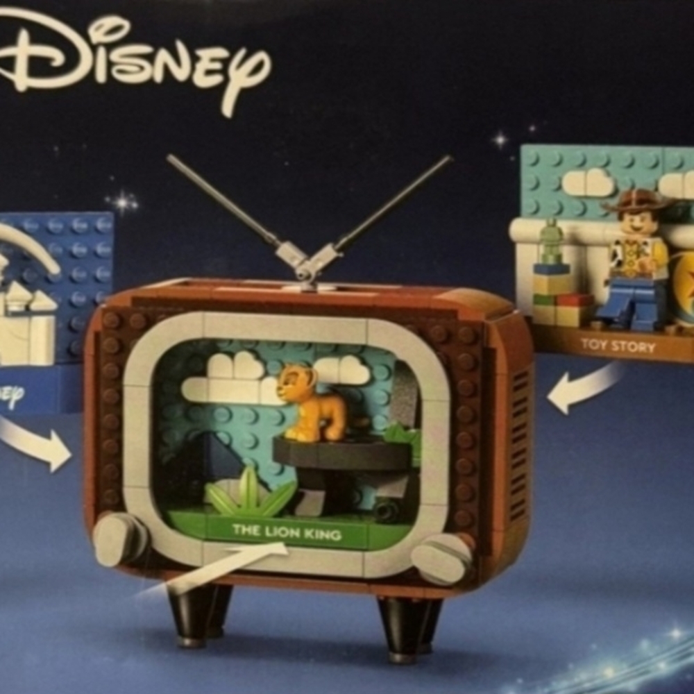 Disney LEGO Classic Animation Set with Lion King and Toy Story